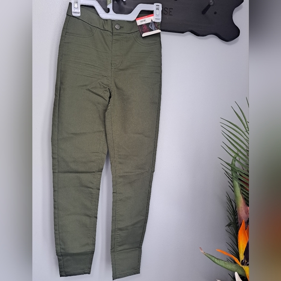 High Rise Pants/ Jeggings Bundle 4 Pairs.. #New  Size 3-5 - Picture 9 of 11